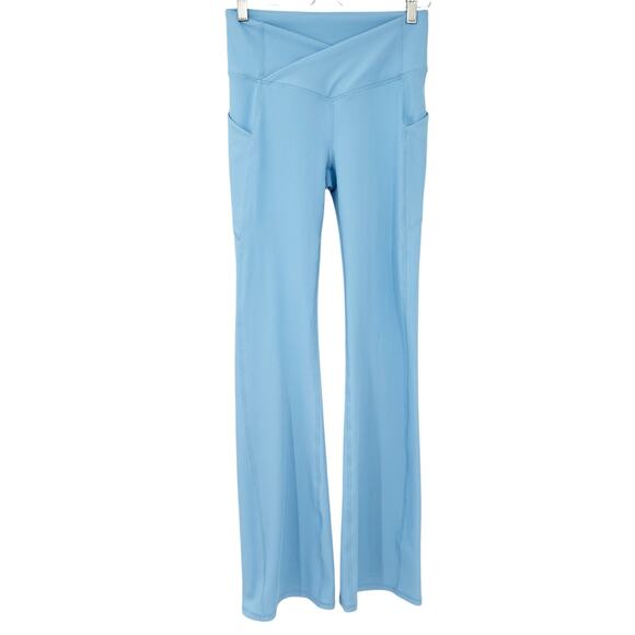 Fabletics Womens Oasis Rib HW Crossover V-Waist Kick Flare Active Yoga Pants S - Picture 2 of 7